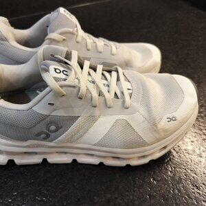 Women's On Cloudrunner Running Shoes US 8 WIDE